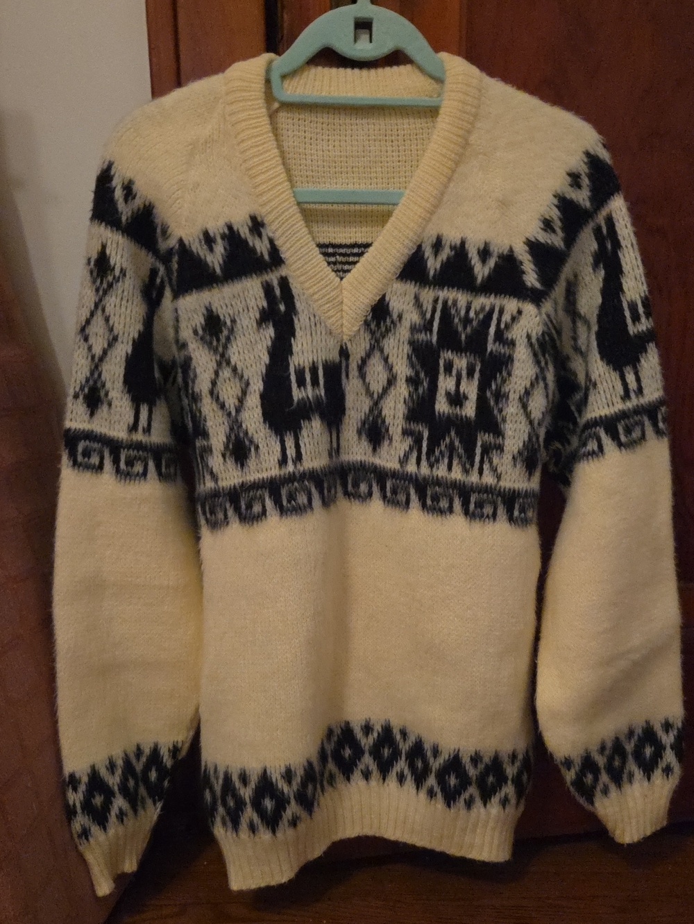 Alpaca Sweater - Picture 8 of 11